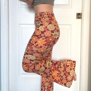 hippie floral print flares from no boundaries!